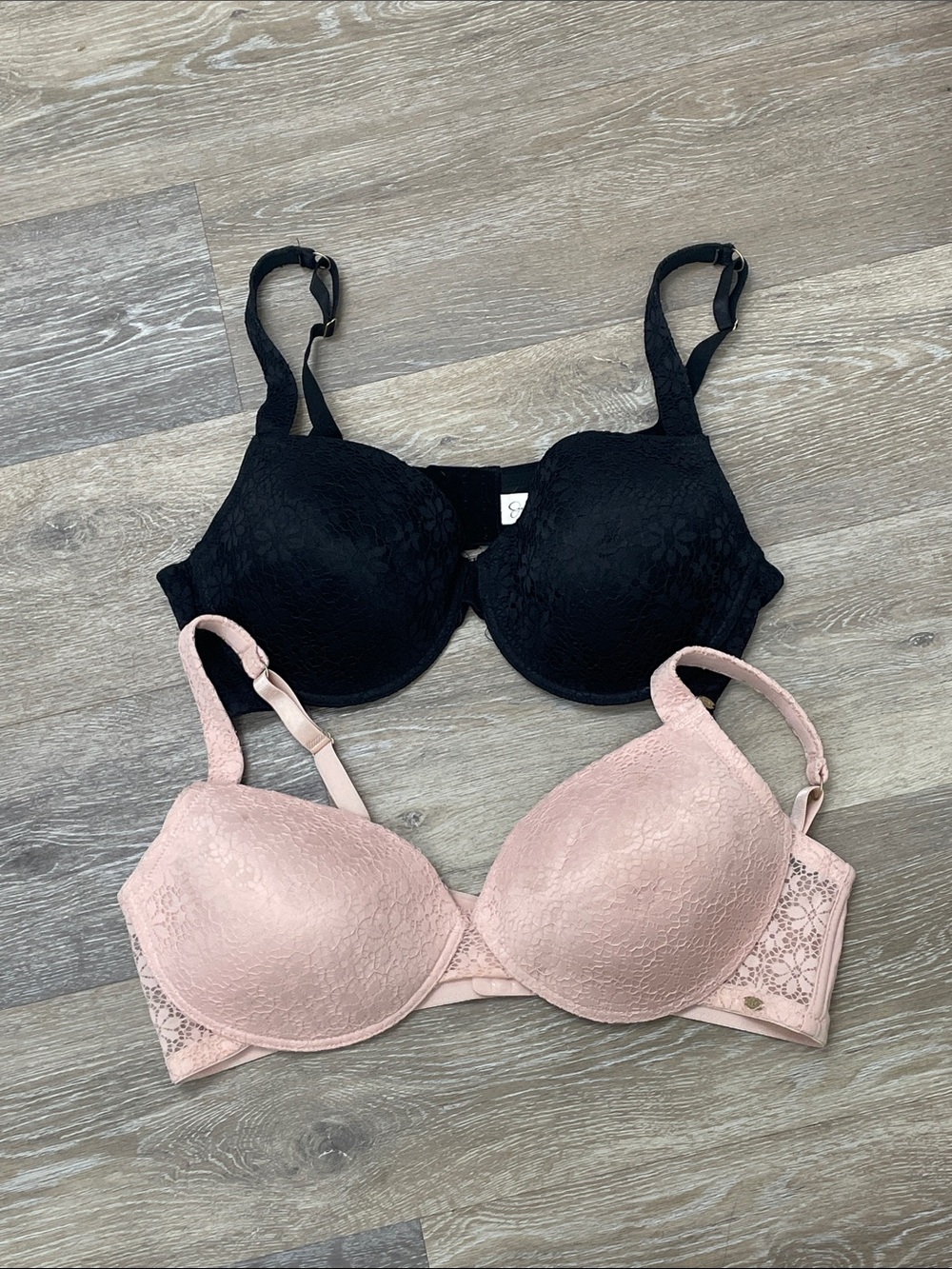 Jessica Simpson Two Bra Bundle Blush Pink Black Size 42C